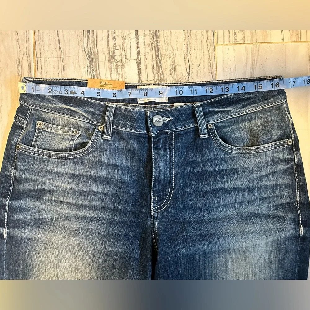 NWT BKE Buckle Jeans Harper Mid-Rise Curvy Fit Cropped Stretch Jeans - Picture 11 of 16